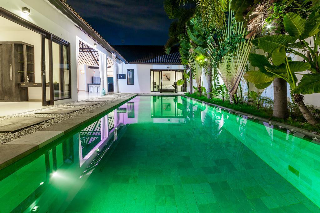 Villa Sara Seminyak Szoba fotó